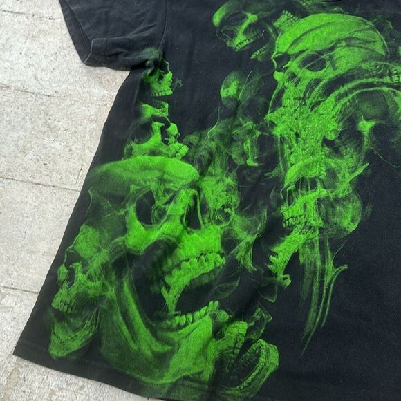 Vintage Y2K Black Skull Smoke Tee - Picture 2 of 5